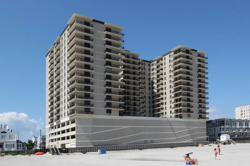 9600-Condos